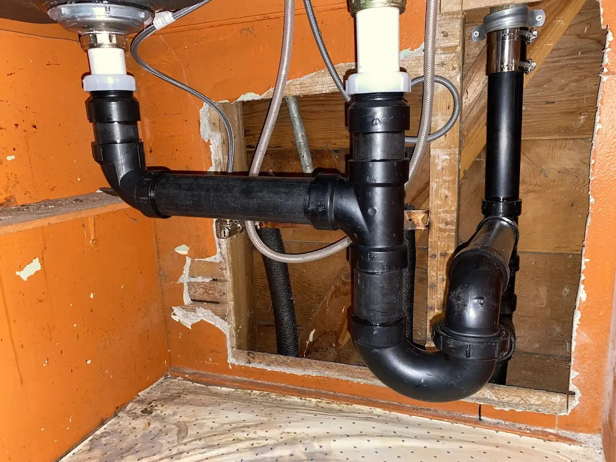 Professional Pipe Bursting equipment and tools on the job in New Castle